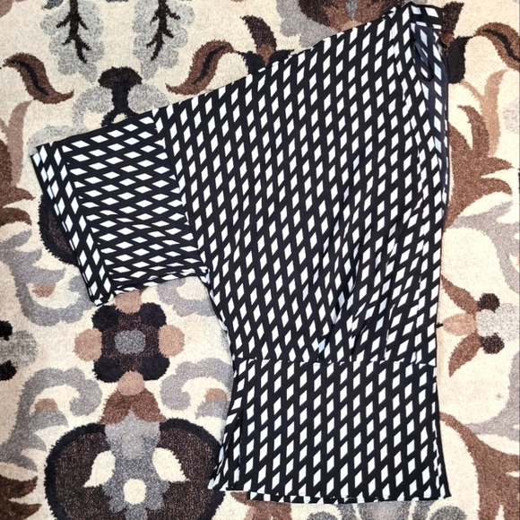 Banana Republic Moroccan Plus Size Cardigan B&W Print Women’s Sz L Kimono - Picture 11 of 11